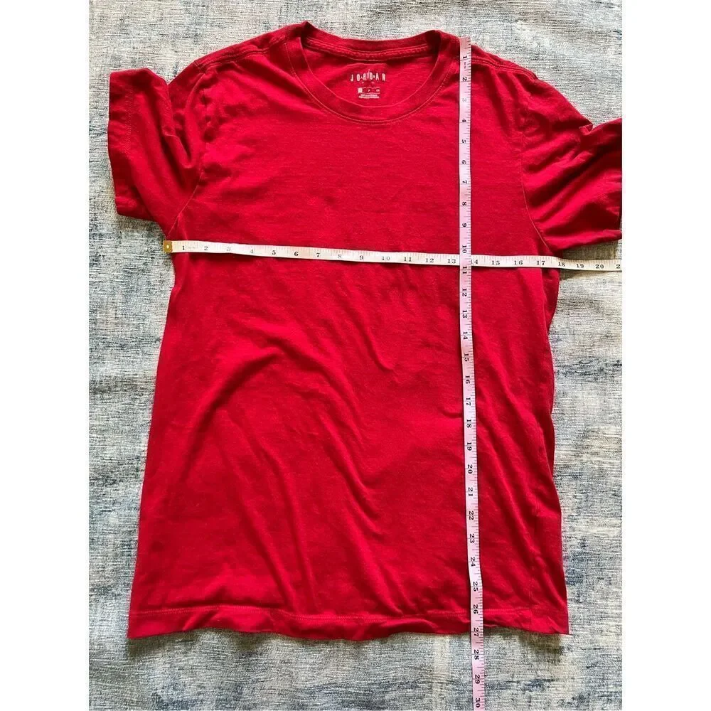 Air Jordan Red Short Sleeve Tee Men's Small
